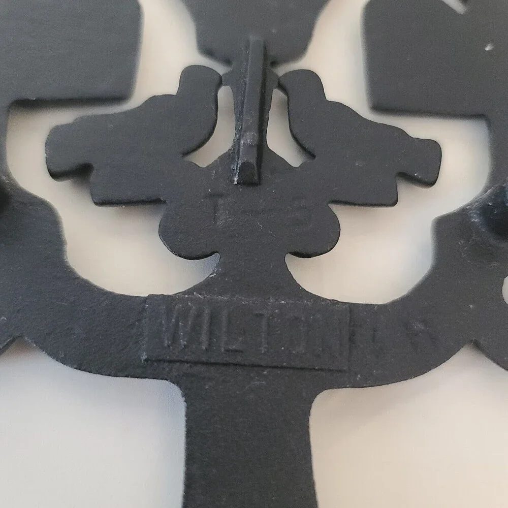 Vintage Wilton Cast Iron Trivet Heart & Birds